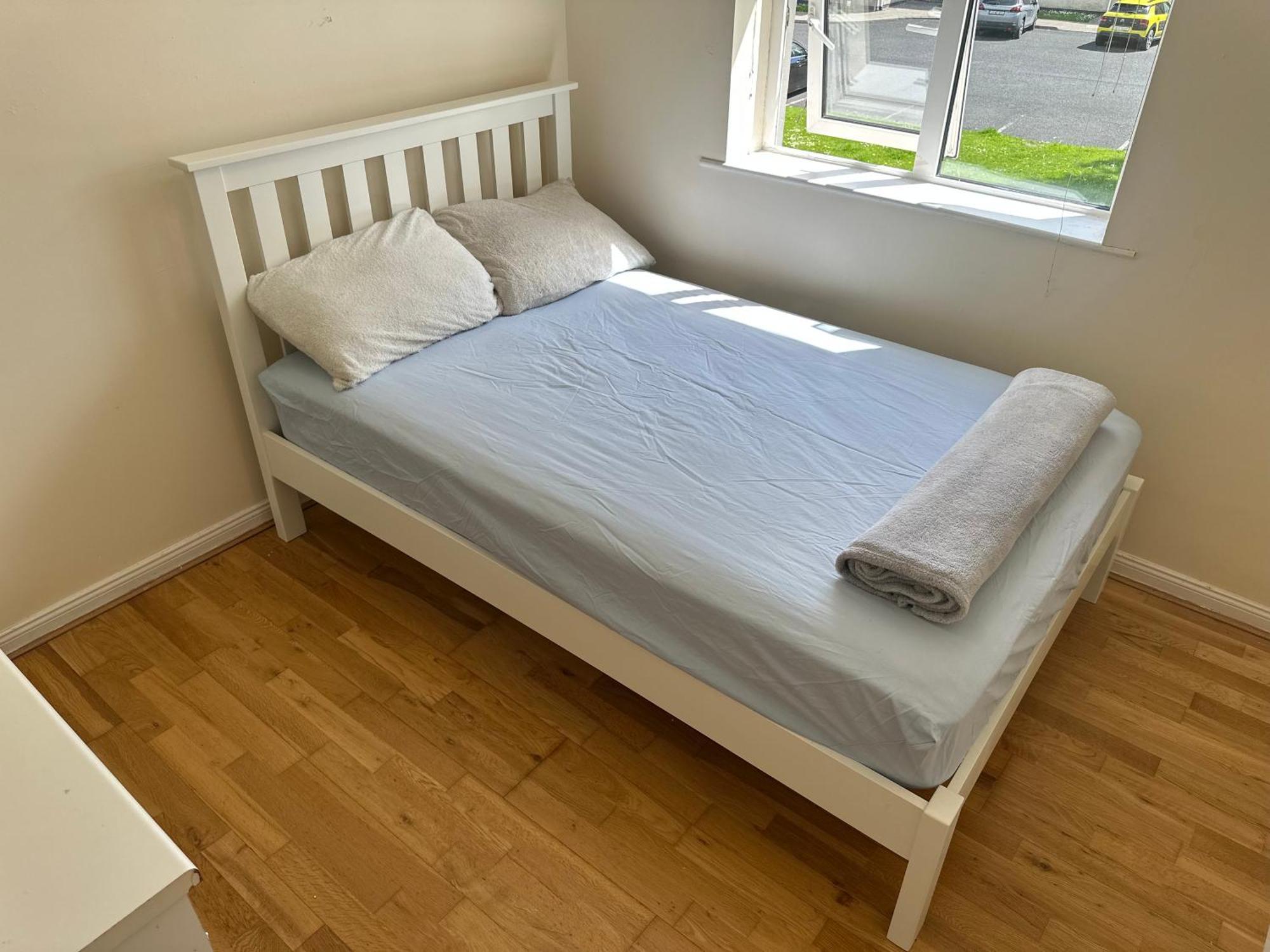 Roseville Courts Newbridge  Bagian luar foto